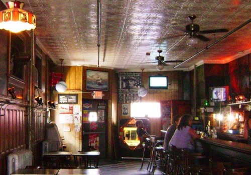 The Evolution of Pubs in Hampden County, Massachusetts